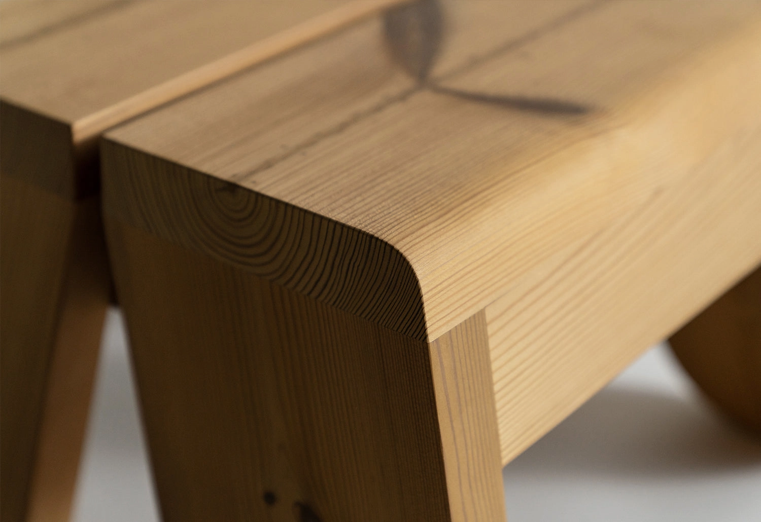 015 Peace Outdoor Footstool
