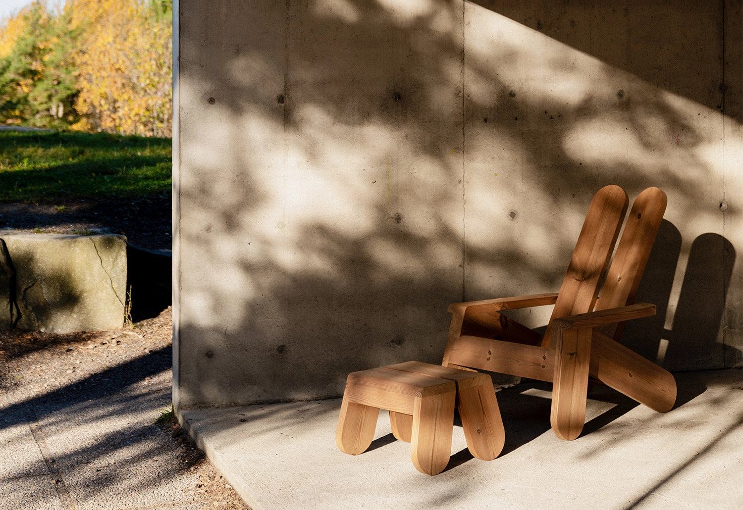 015 Peace Outdoor Footstool