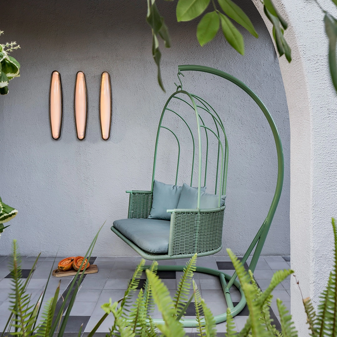 1730 Outdoor Hanging Chair w/ Cushion