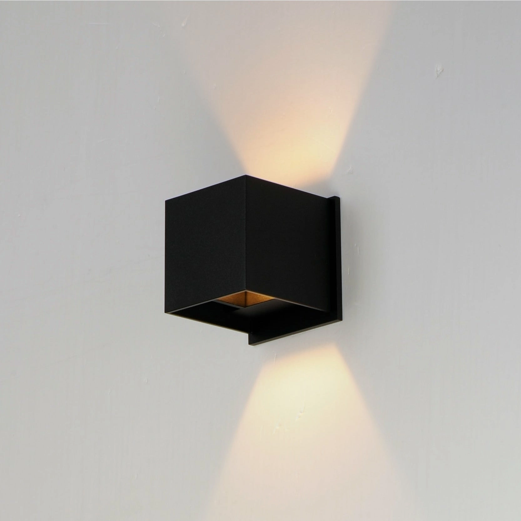 Alumilux Cube LED Outdoor Wall Light