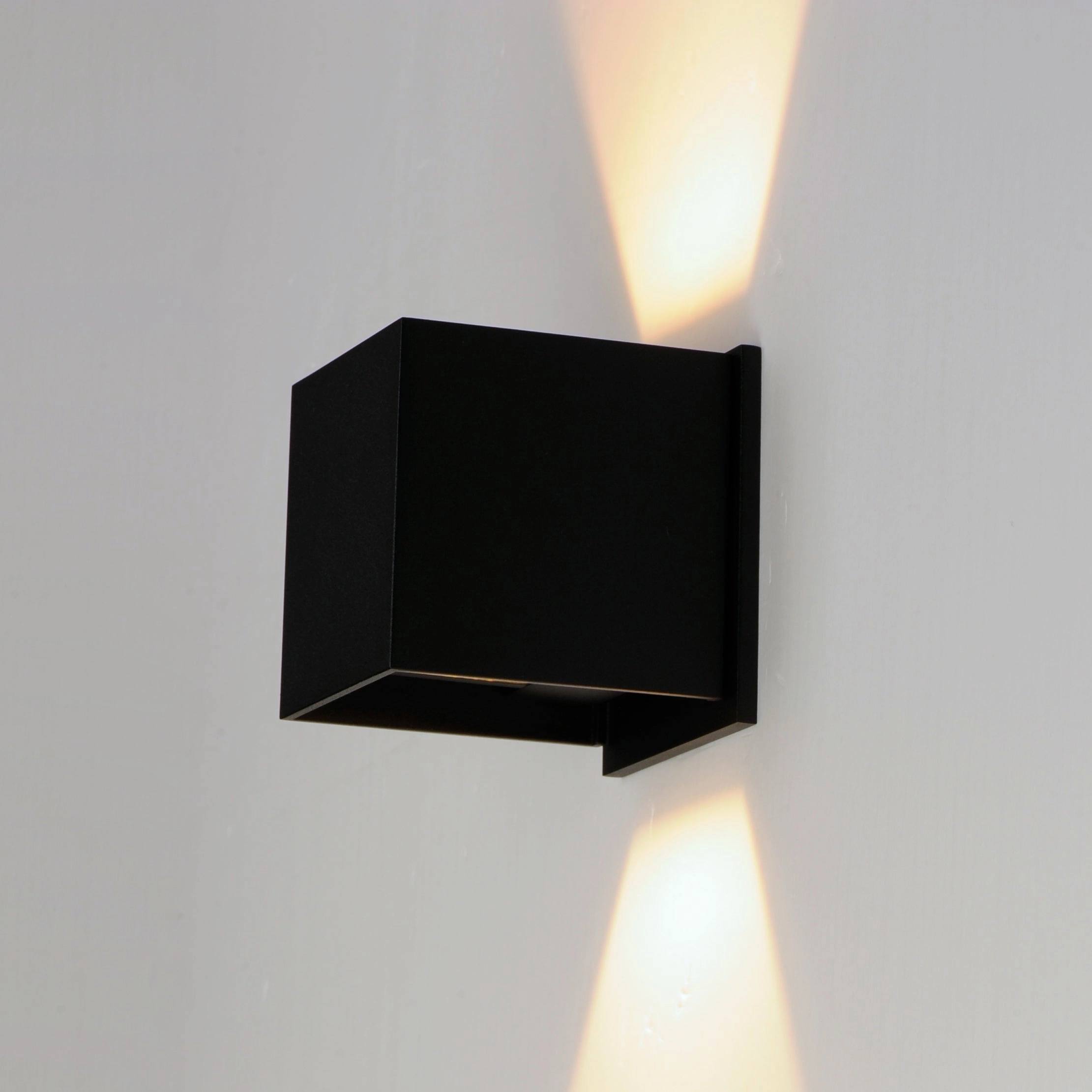 Alumilux Cube LED Outdoor Wall Light
