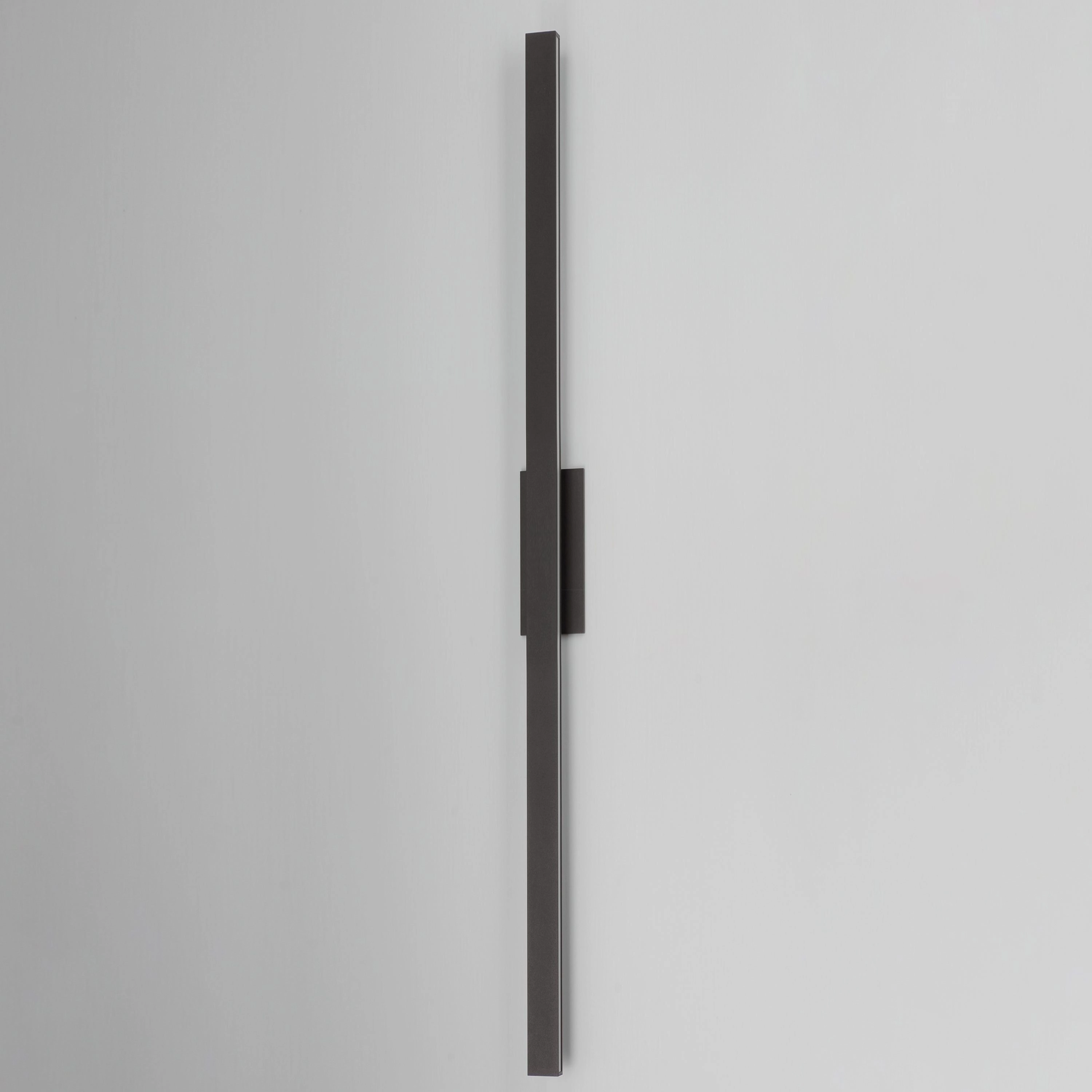 Alumilux: SideLine 96" LED Outdoor Wall Sconce