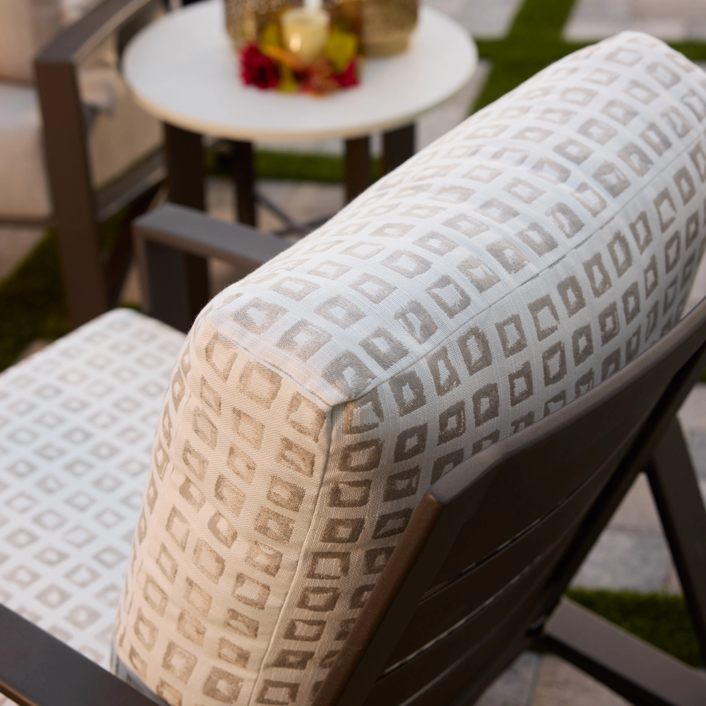Arc Lounge Chair