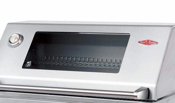BeefEater Signature S3000SS 32" 4-Burner Premium Built-In Barbecue Grill 12840S