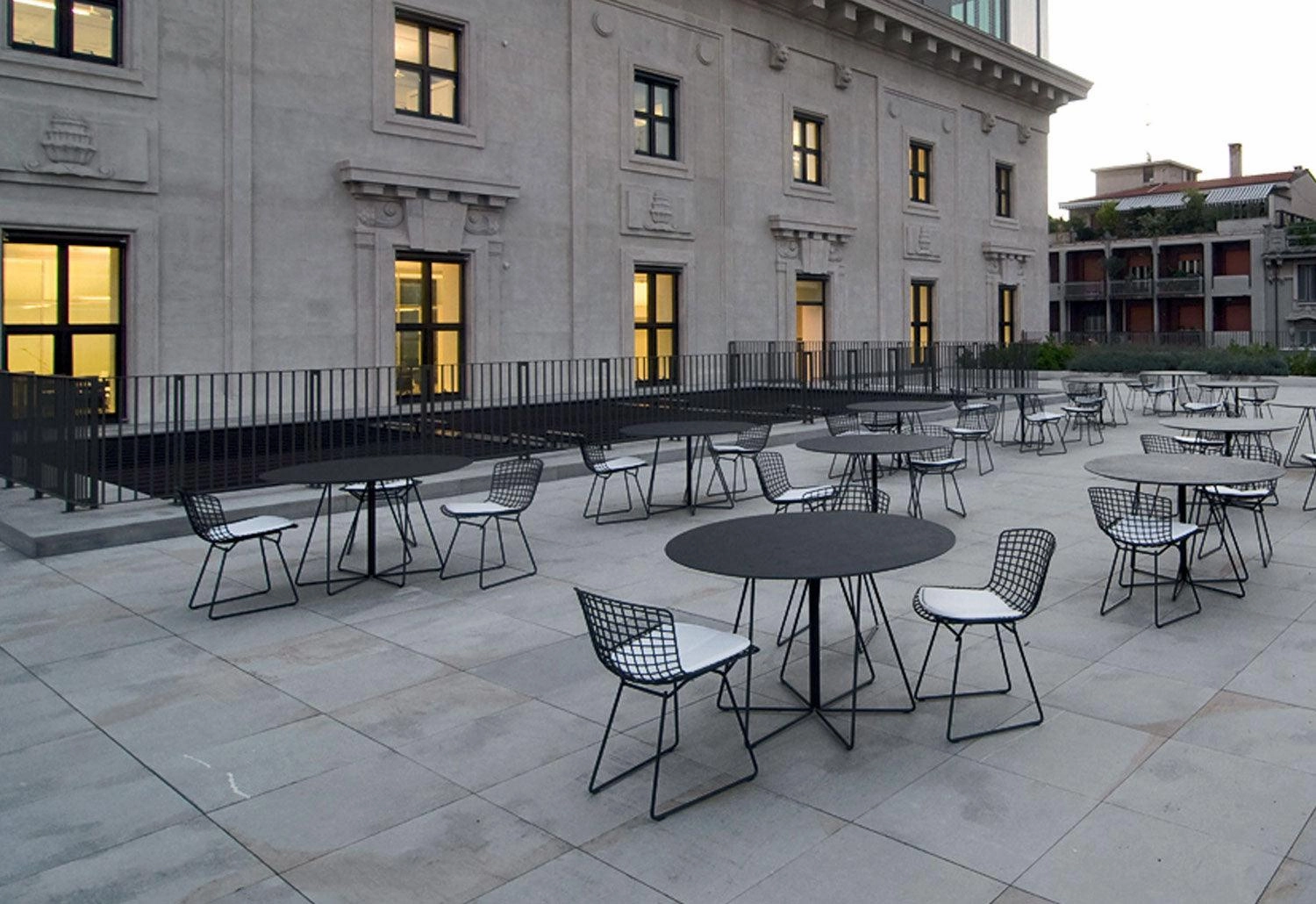 Bertoia Outdoor Side Chair