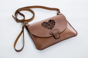 Sweet Deal Today Yuppie Gift Baskets Heart Design Leather Clutch Handbag | Brown