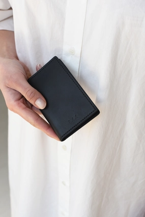 Hot Savings Alert Black
