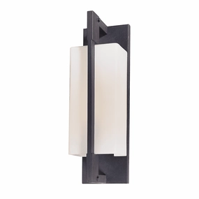 Blade Outdoor Wall LightWeatherproof outdoor lighting