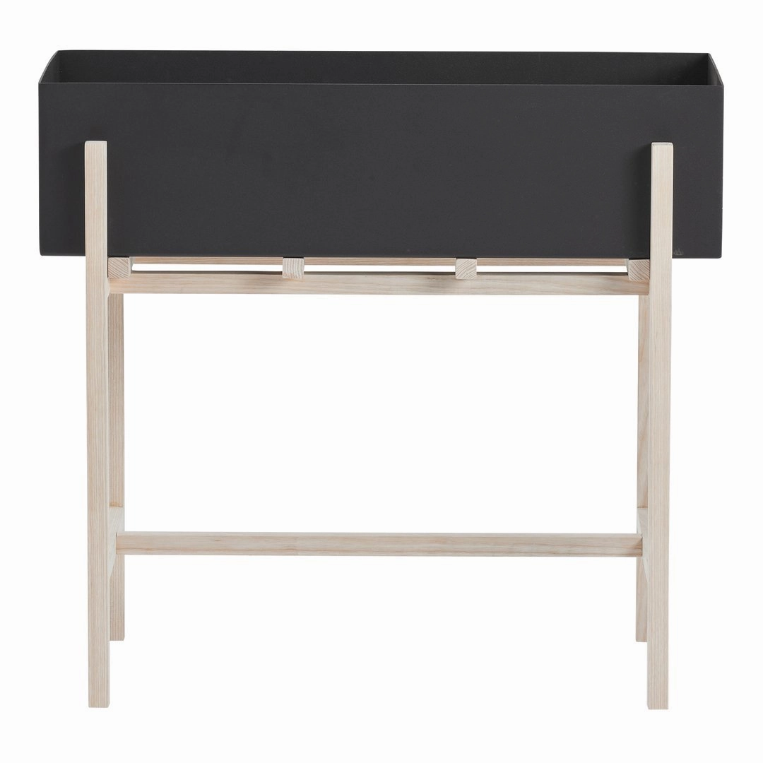 Botanic Standing PotDurable outdoor patio accessories