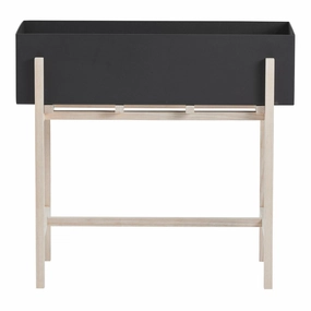 Botanic Standing PotDurable outdoor patio accessories