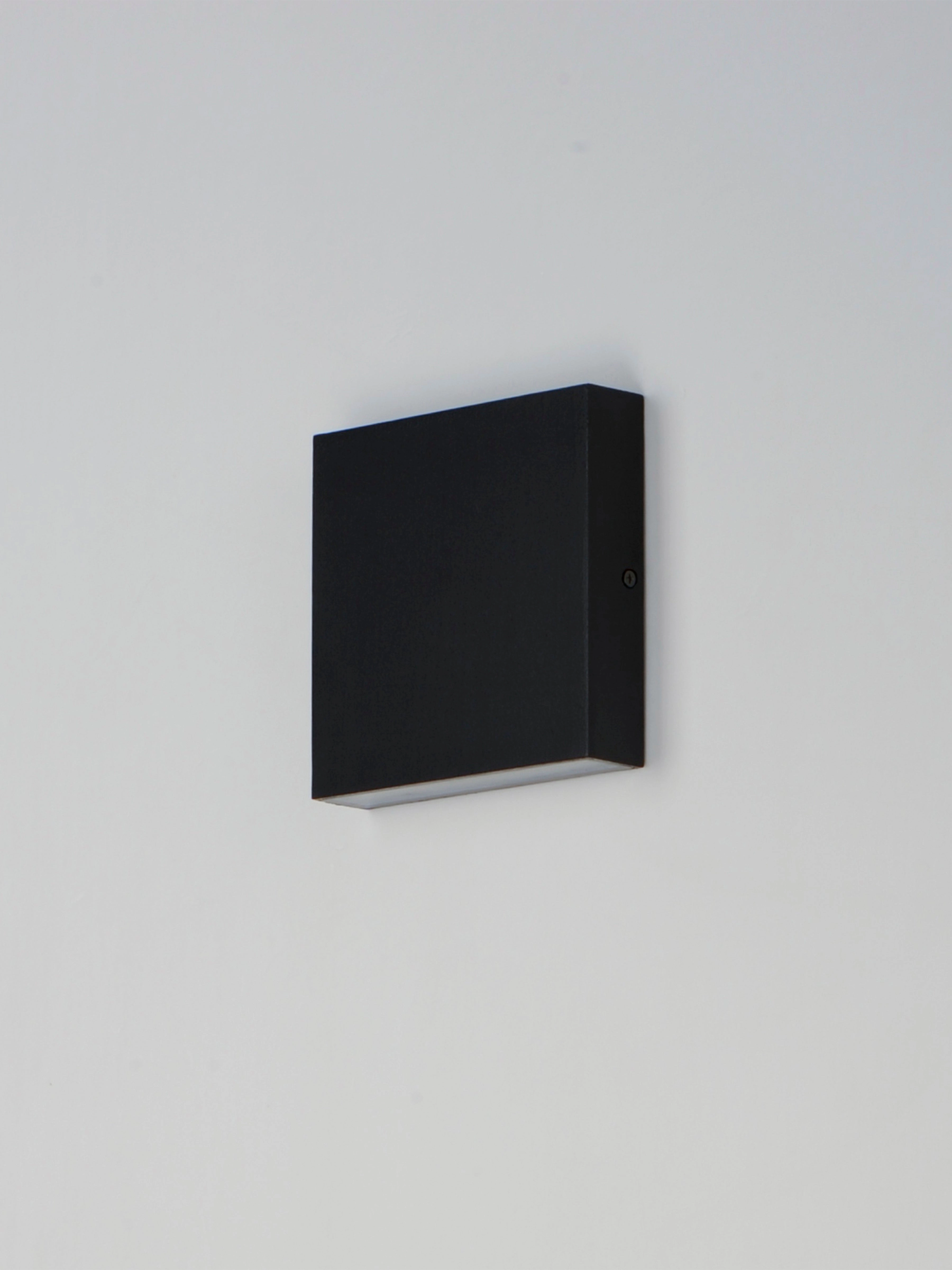 Brik LED Outdoor Wall Sconce Black