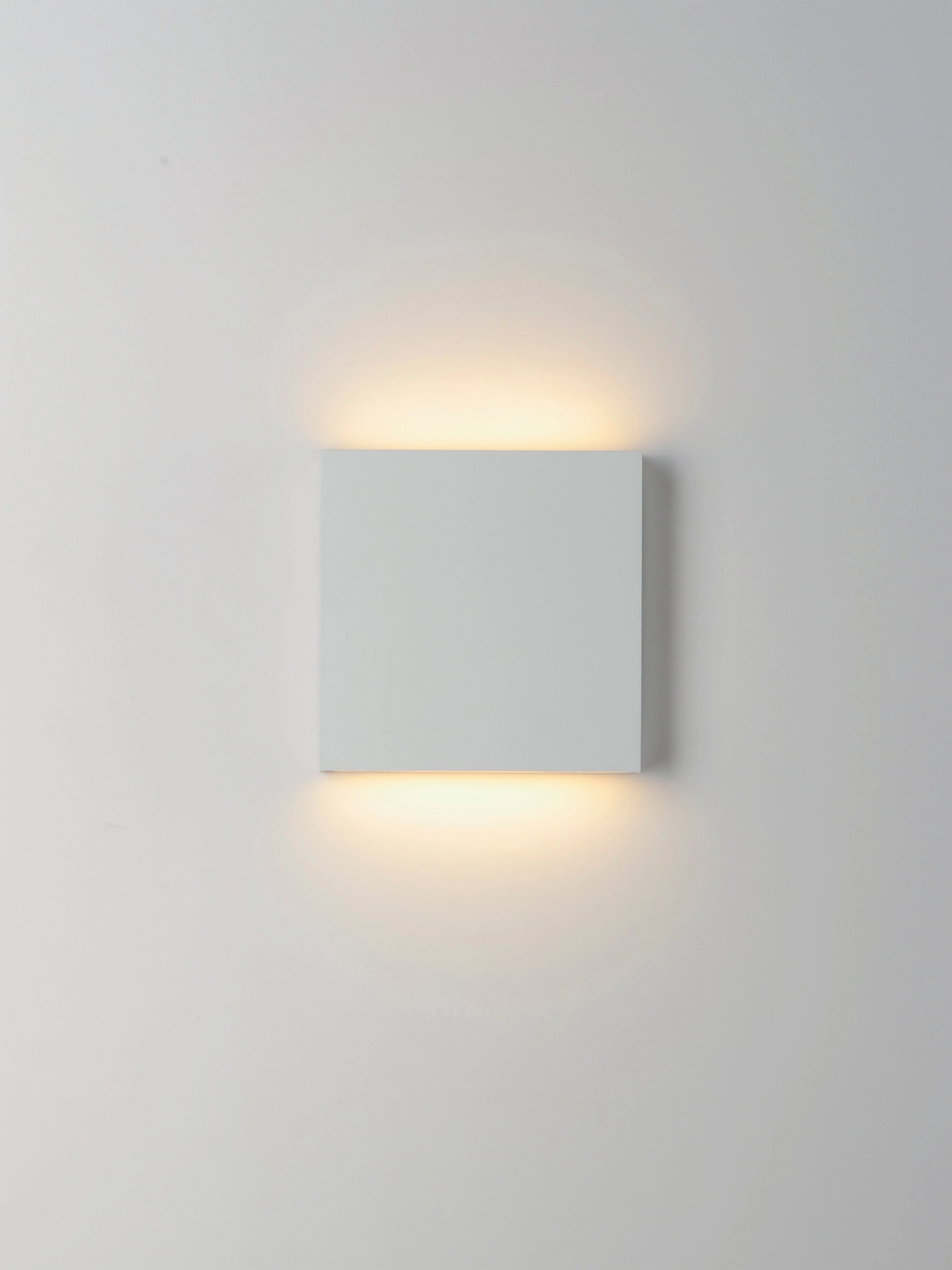 Brik LED Outdoor Wall Sconce White