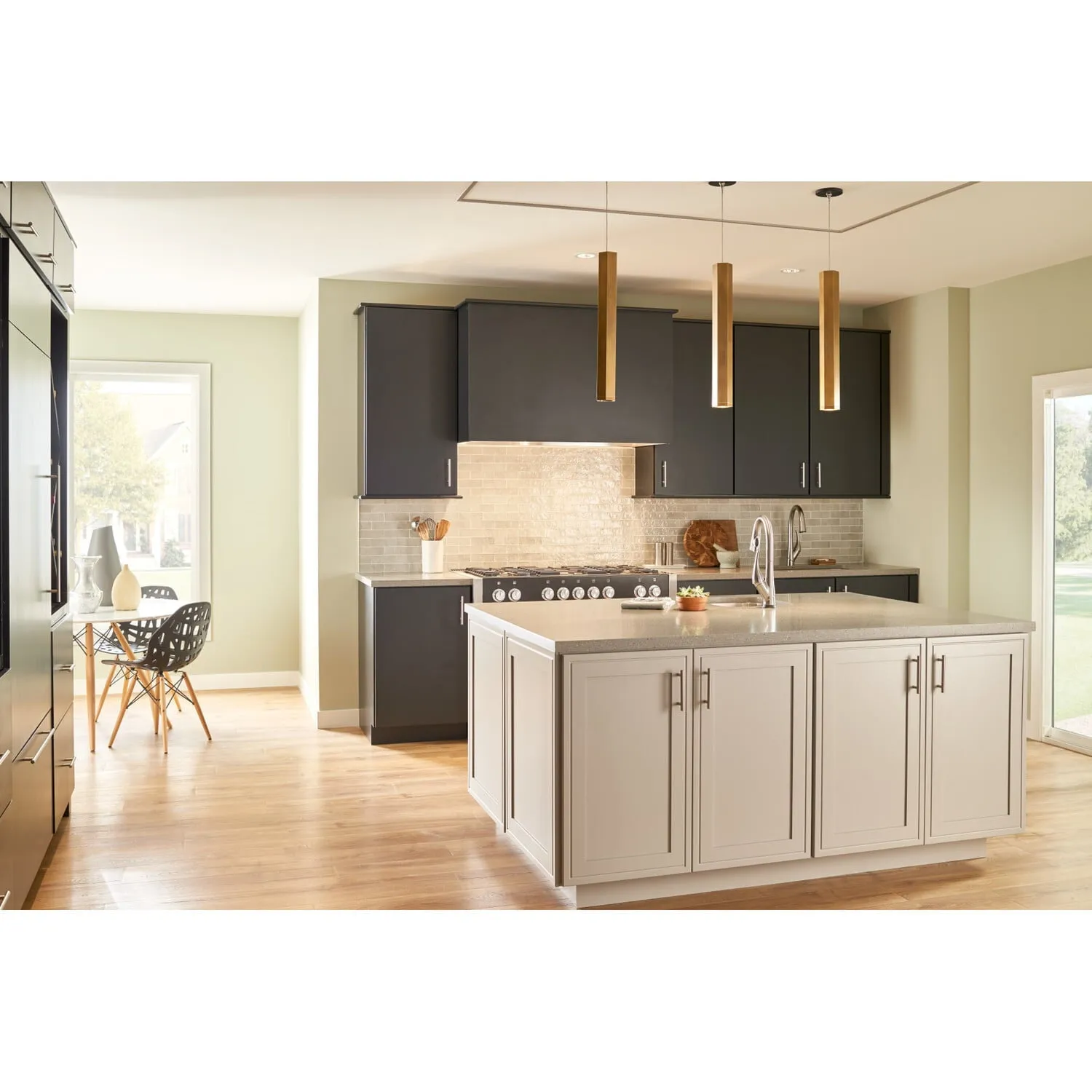 Broan RMIP33 Broan? 33-Inch Pro-Style Built-In Range Hood Insert