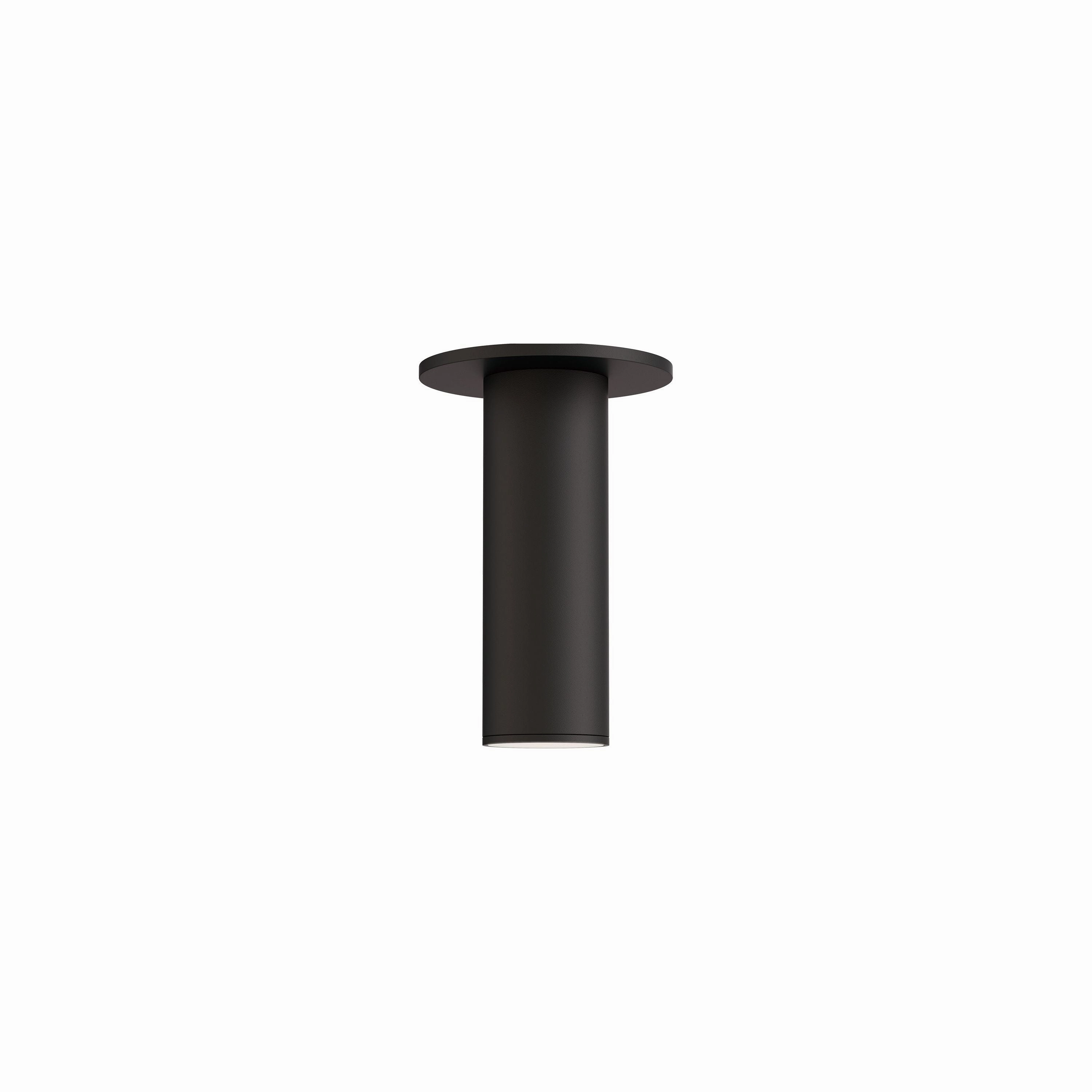 Calibro 7.5" LED Outdoor Flush MountWeatherproof outdoor lighting