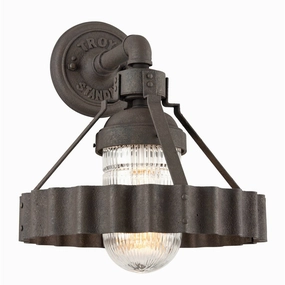 Canary Wharf Outdoor Wall LightWeatherproof outdoor lighting