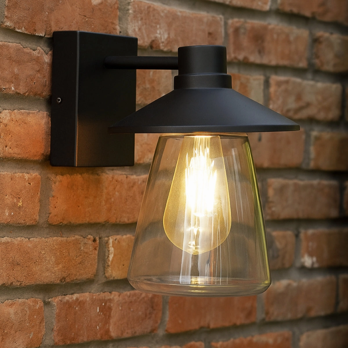 CGC CHESTER Black Outdoor Wall Lantern with Bell Shape Clear Glass Diffuser E27 IP54Outdoor wall sconces with motion sensor