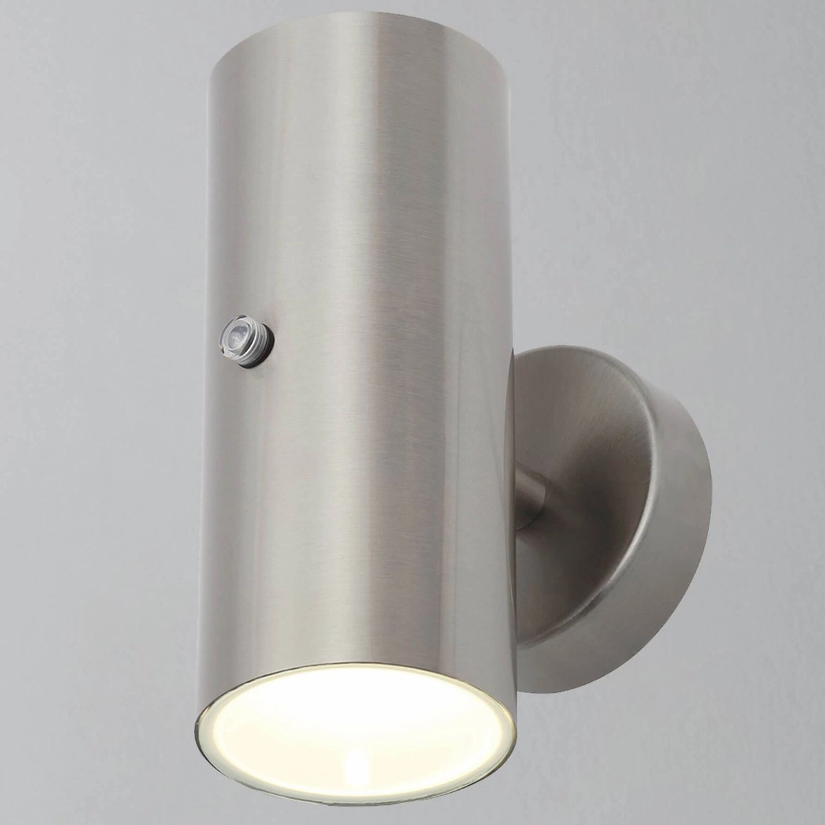 CGC VERITY Stainless Steel LED Outdoor Wall Spotlight With Photocell SensorWeatherproof outdoor lighting