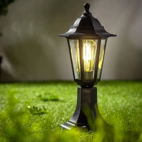 CGC YASMIN Black Outdoor Traditional Lantern Style Medium Post LightWeatherproof outdoor lighting