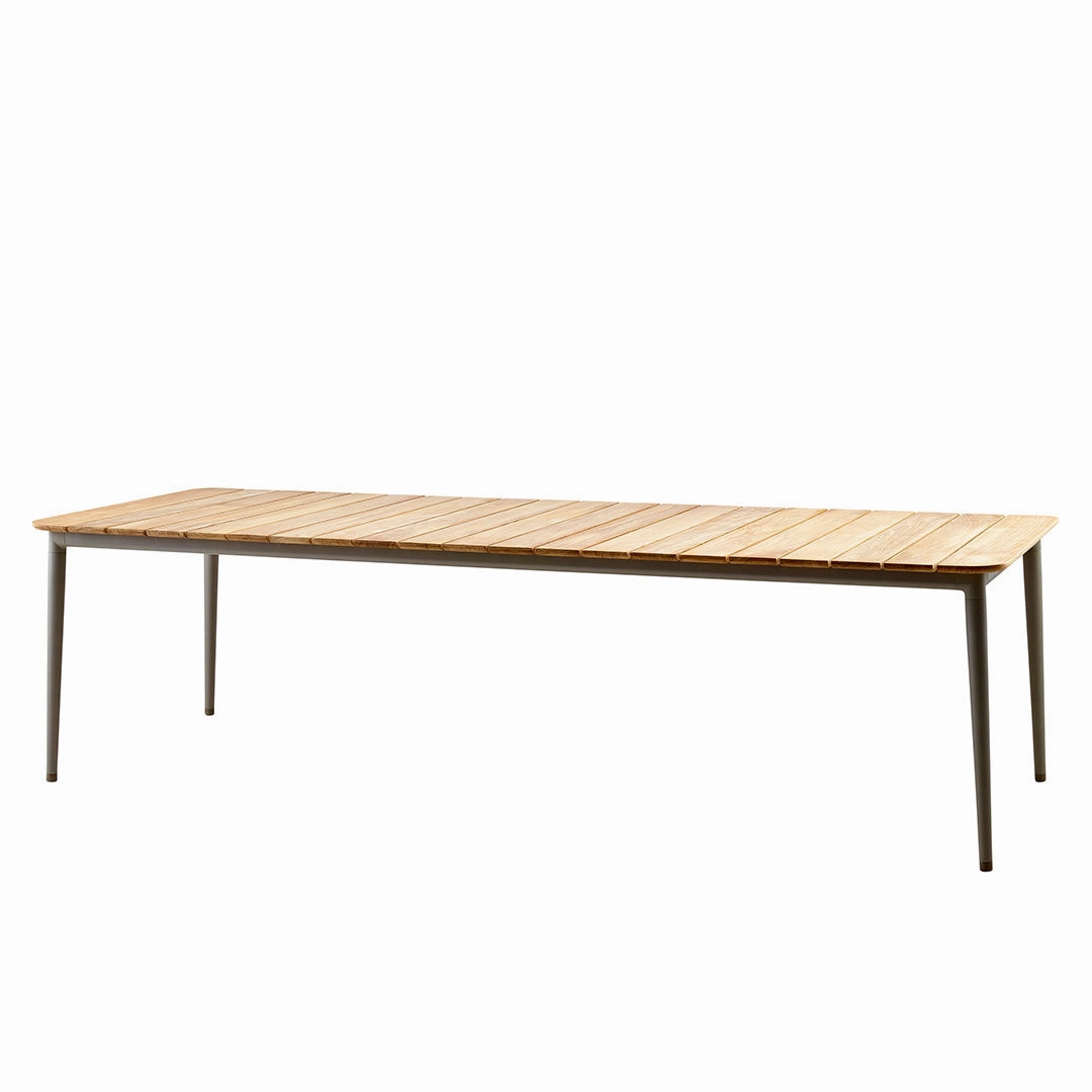 Core Outdoor Dining Table