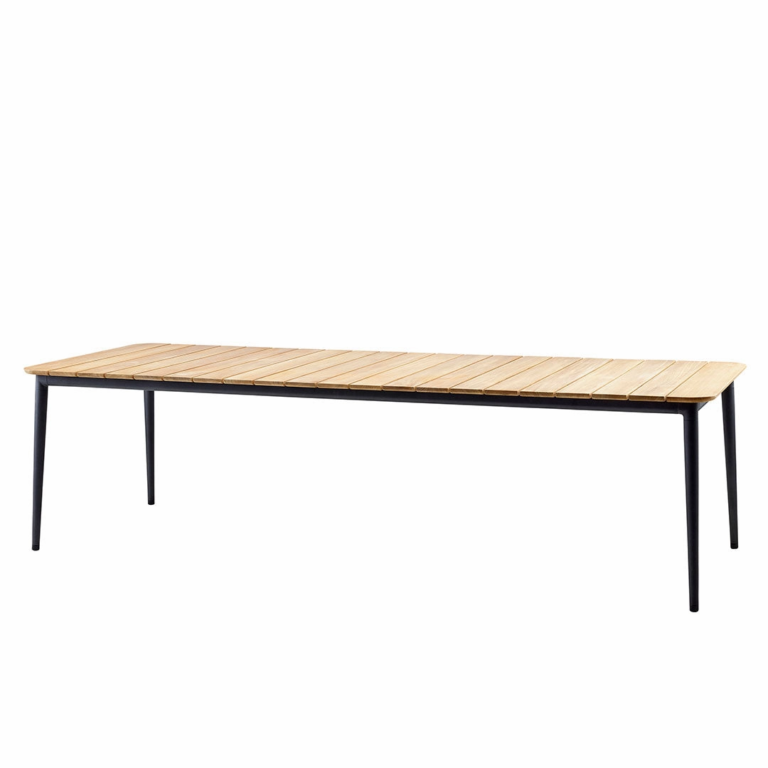 Core Outdoor Dining Table