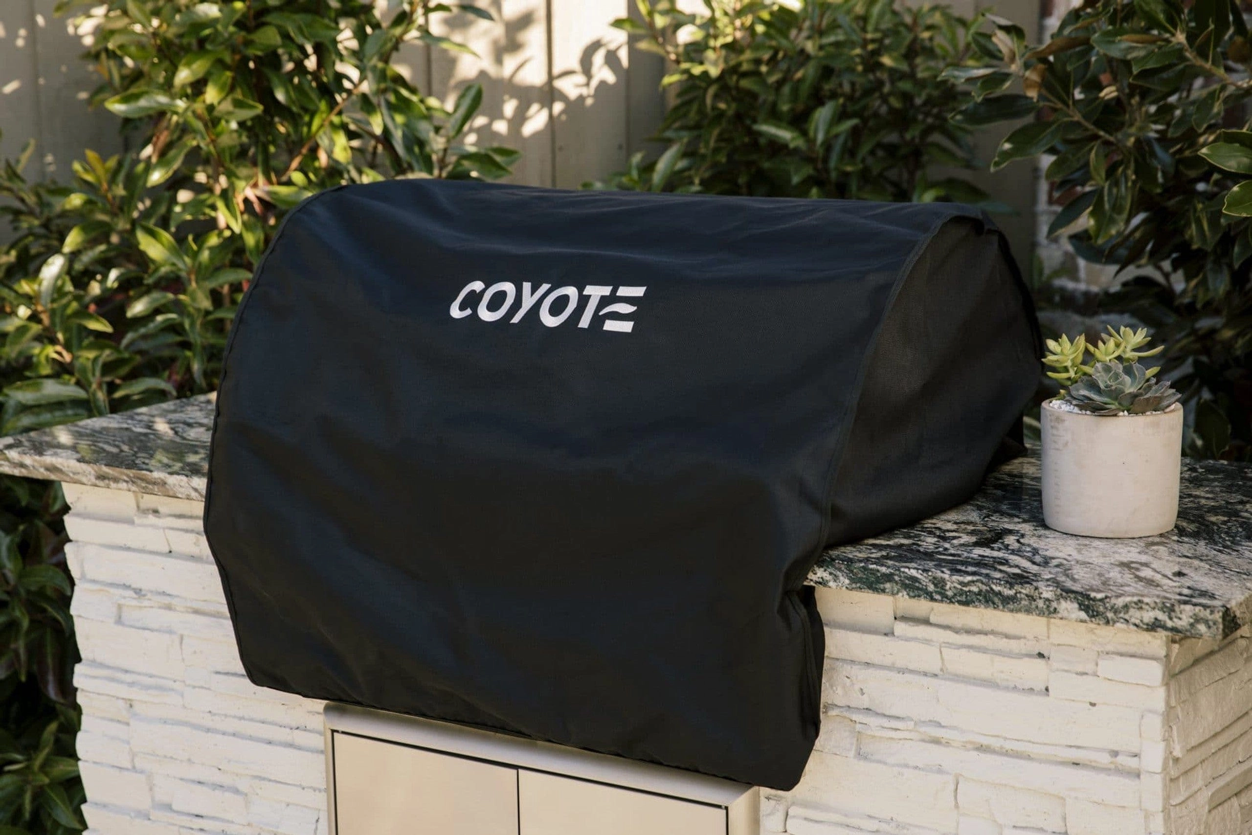 Coyote 50-inch Vinyl Black Cover for Hybrid Grill CCVR50-BI