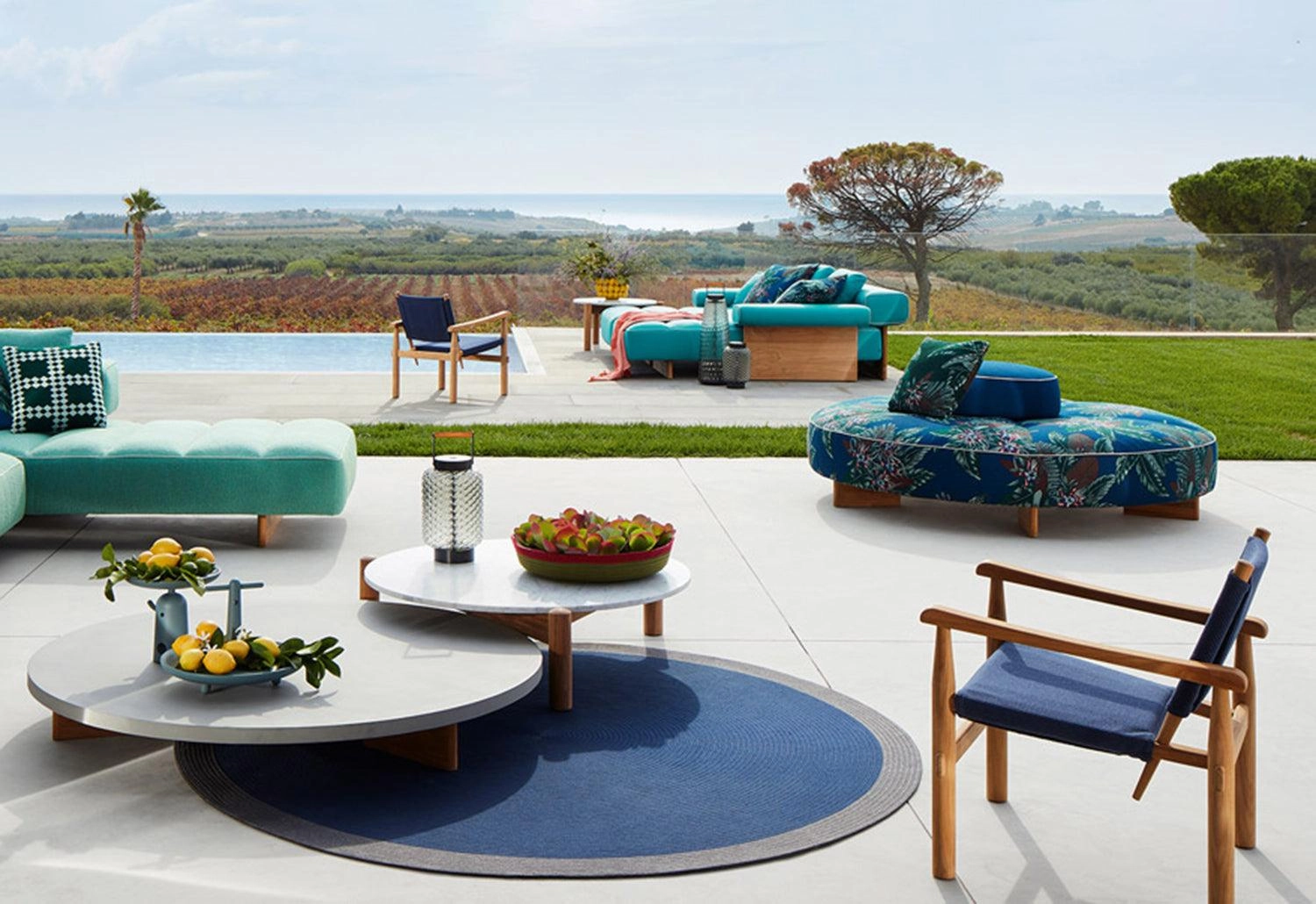 Doron Hotel Outdoor Armchair