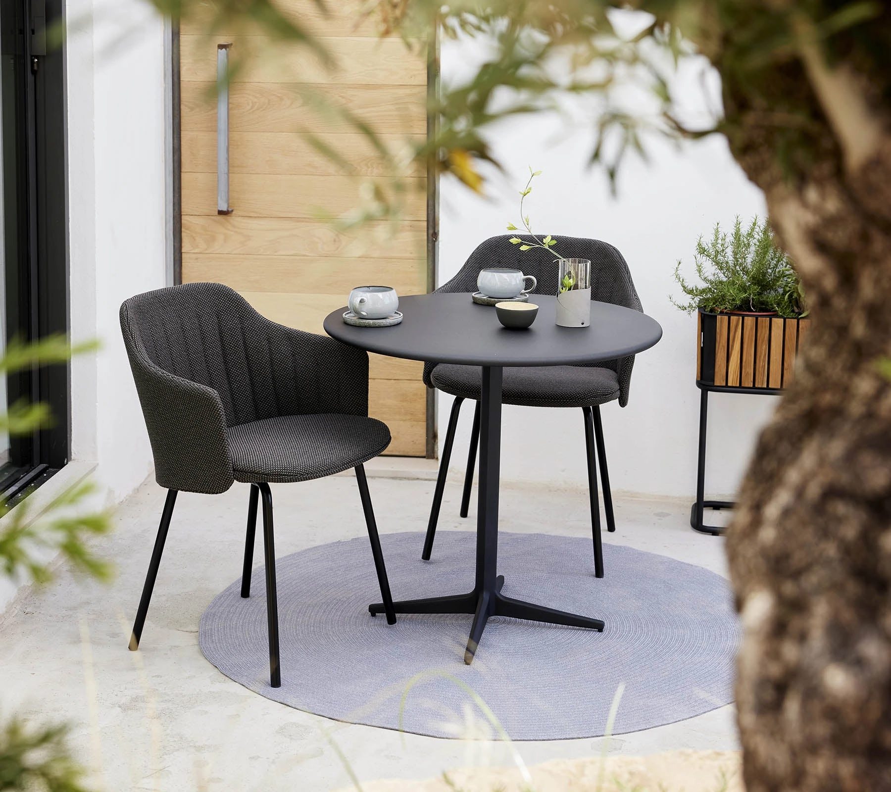 Drop caf table dia. 70 cm