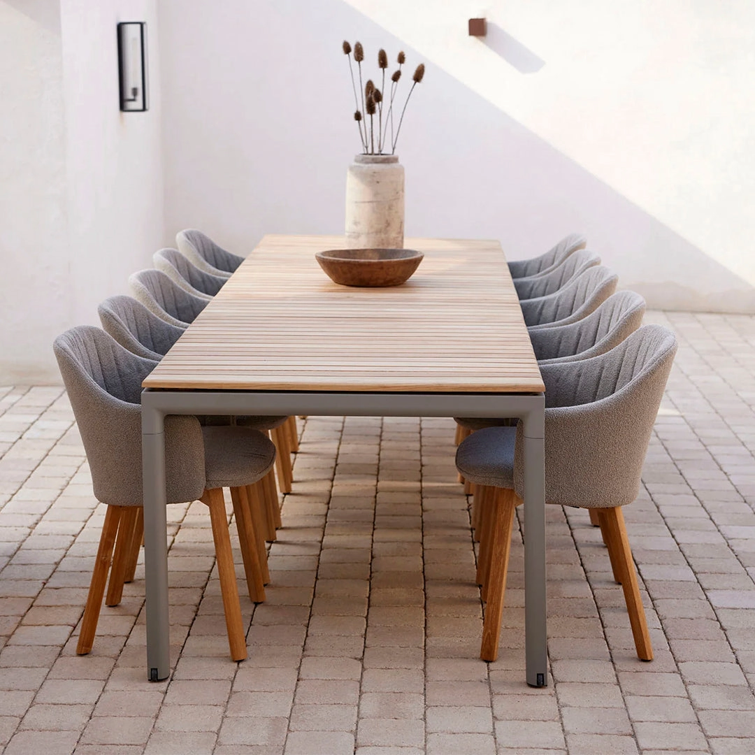 Drop Outdoor Extendable Dining Table