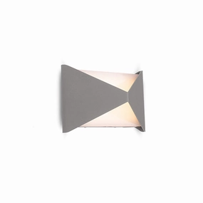 Dynamo Outdoor Wall LightWeatherproof outdoor lighting