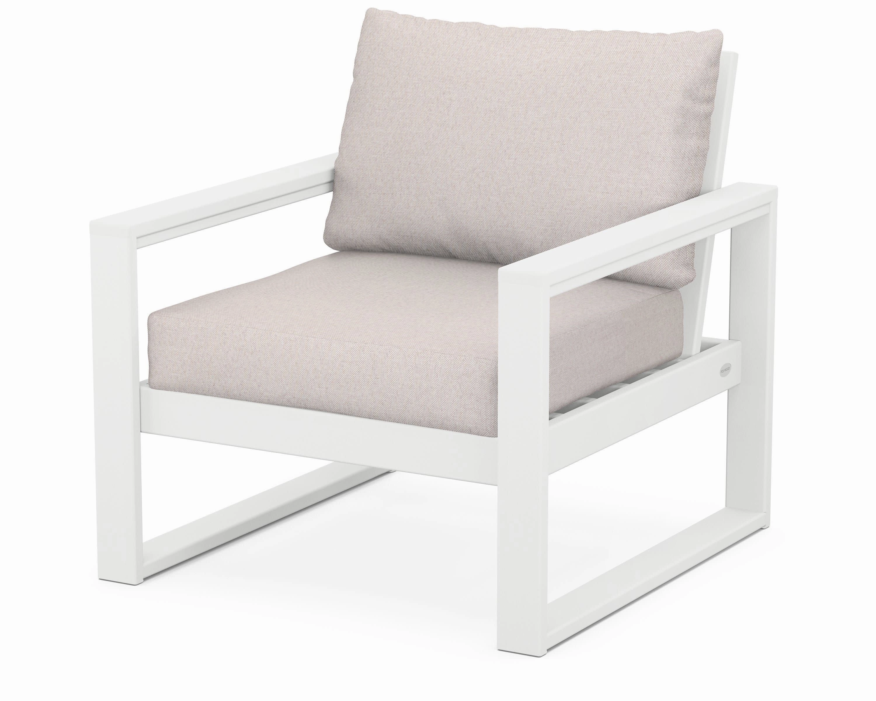 EDGE Club Chair