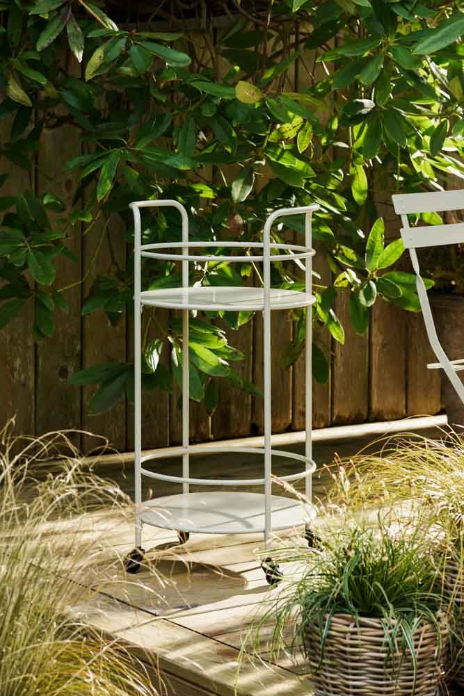 Effortless Outdoor Drinks Trolley in Clay