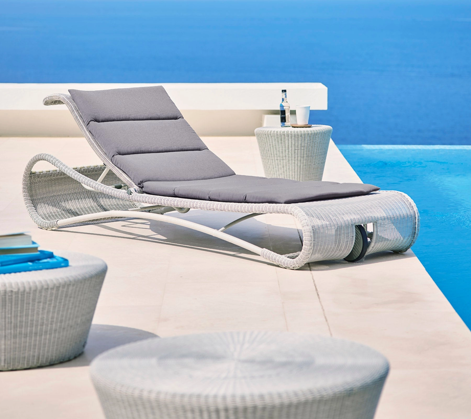 Escape sunbed