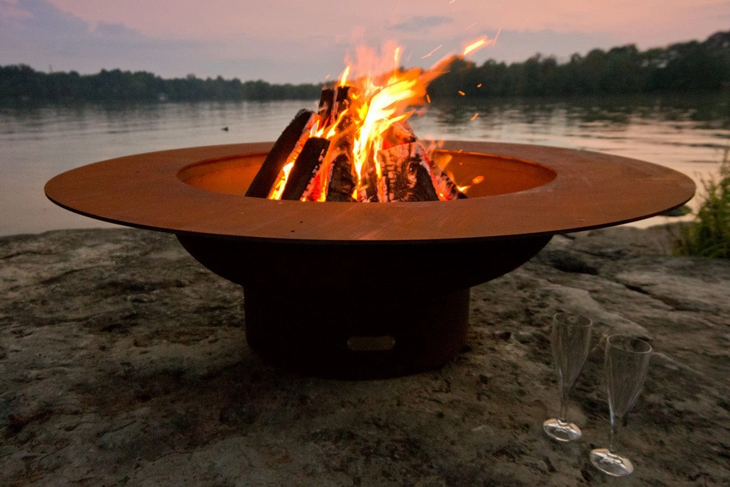Fire Pit Art Magnum 54-inch Gas Fire Pit - MAGportable outdoor fire pit with lid
