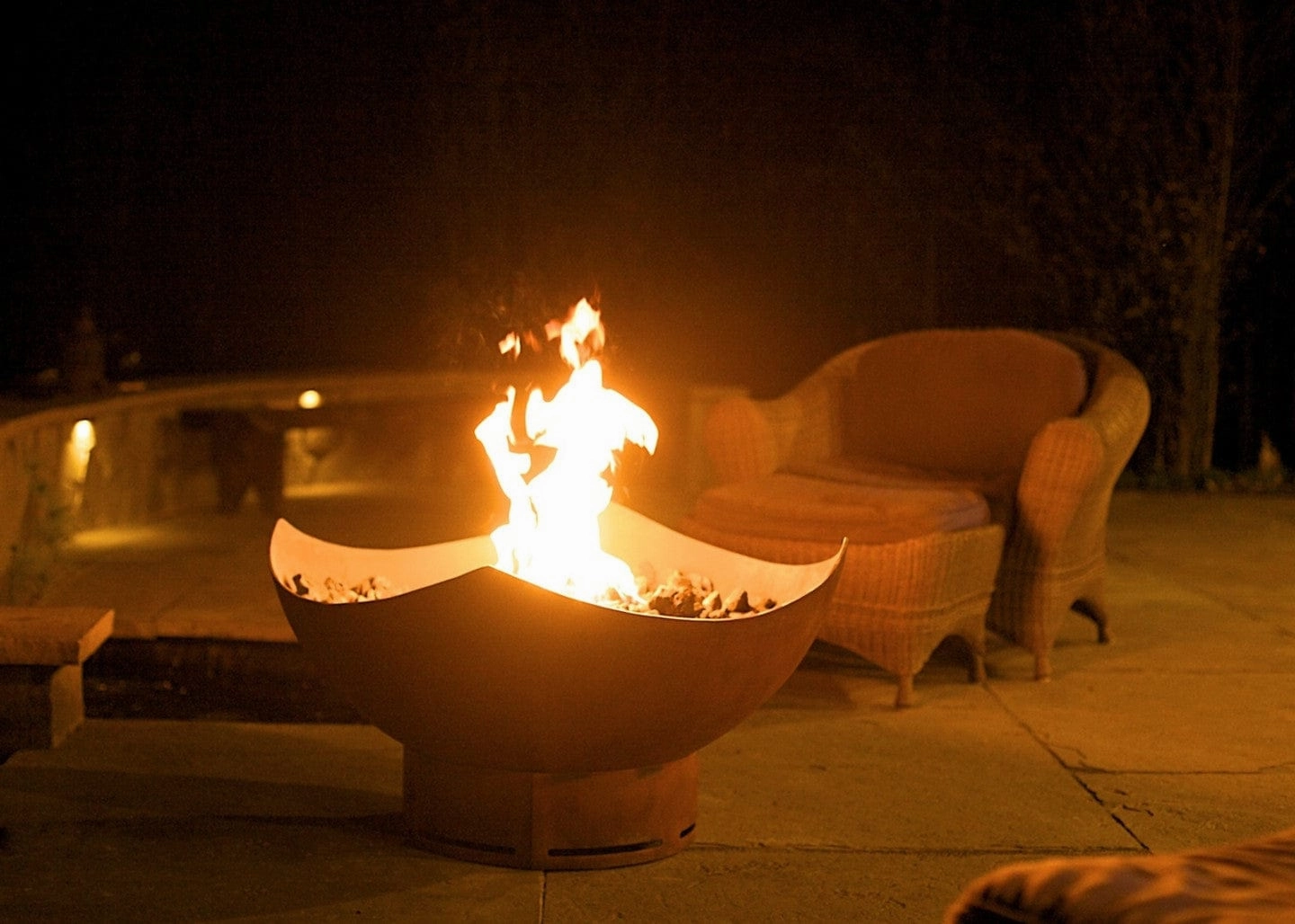 Fire Pit Art Manta Ray 36-inch Wood Burning Fire Pit - MR