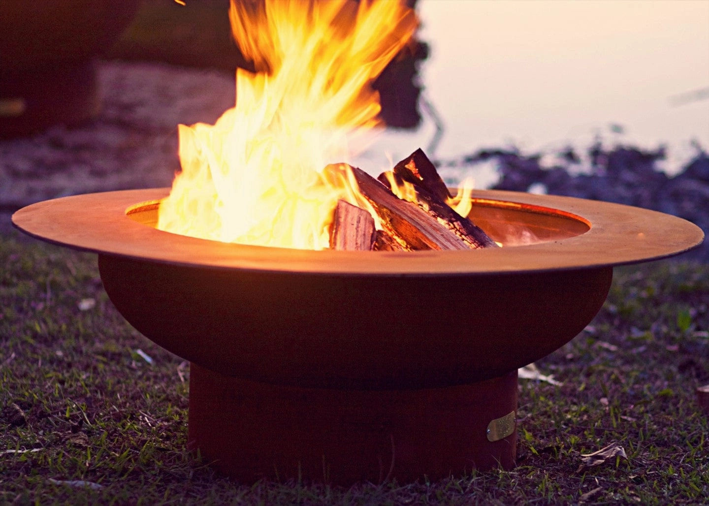 Fire Pit Art Saturn w/lid 41-inch Wood Burning Fire Pit - SAT/LID