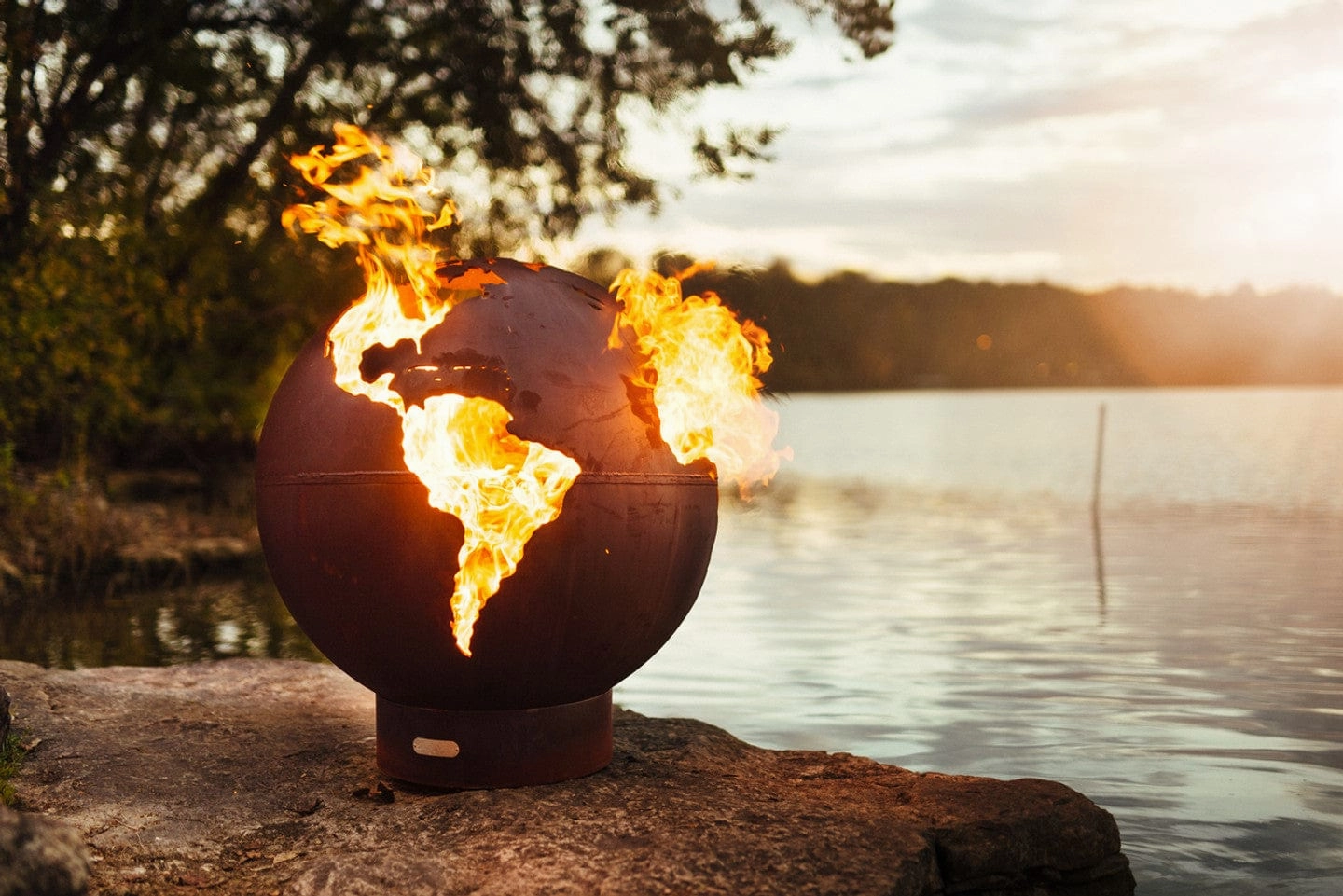 Fire Pit Art Third Rock 36-inch Wood Burning Fire Pit - TR
