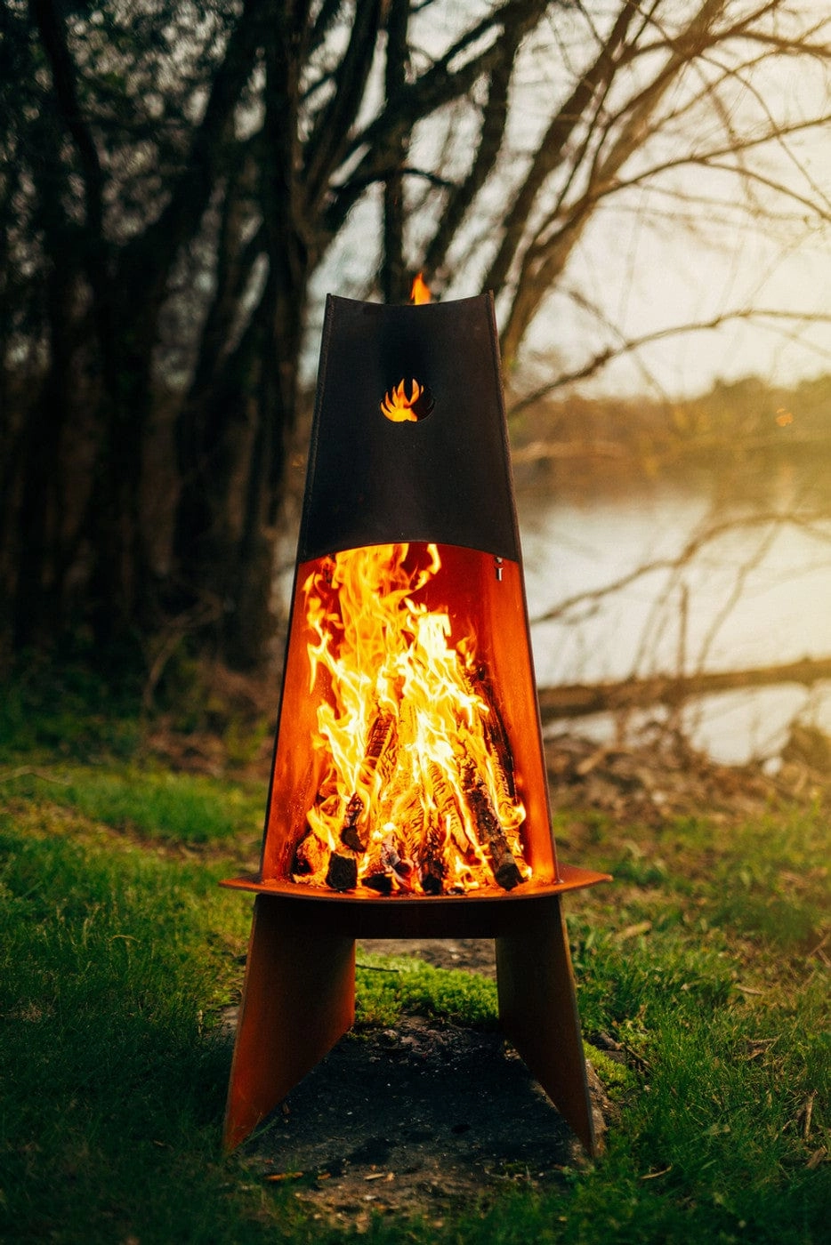 Fire Pit Art Vesuvius 21-inch Wood Burning Fire Pit - VES