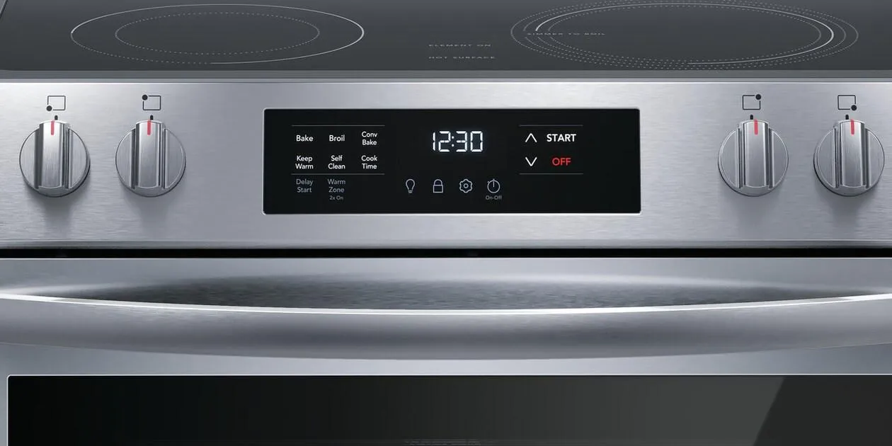 Frigidaire FCFE3083AS Frigidaire 30" Front Control Electric Range