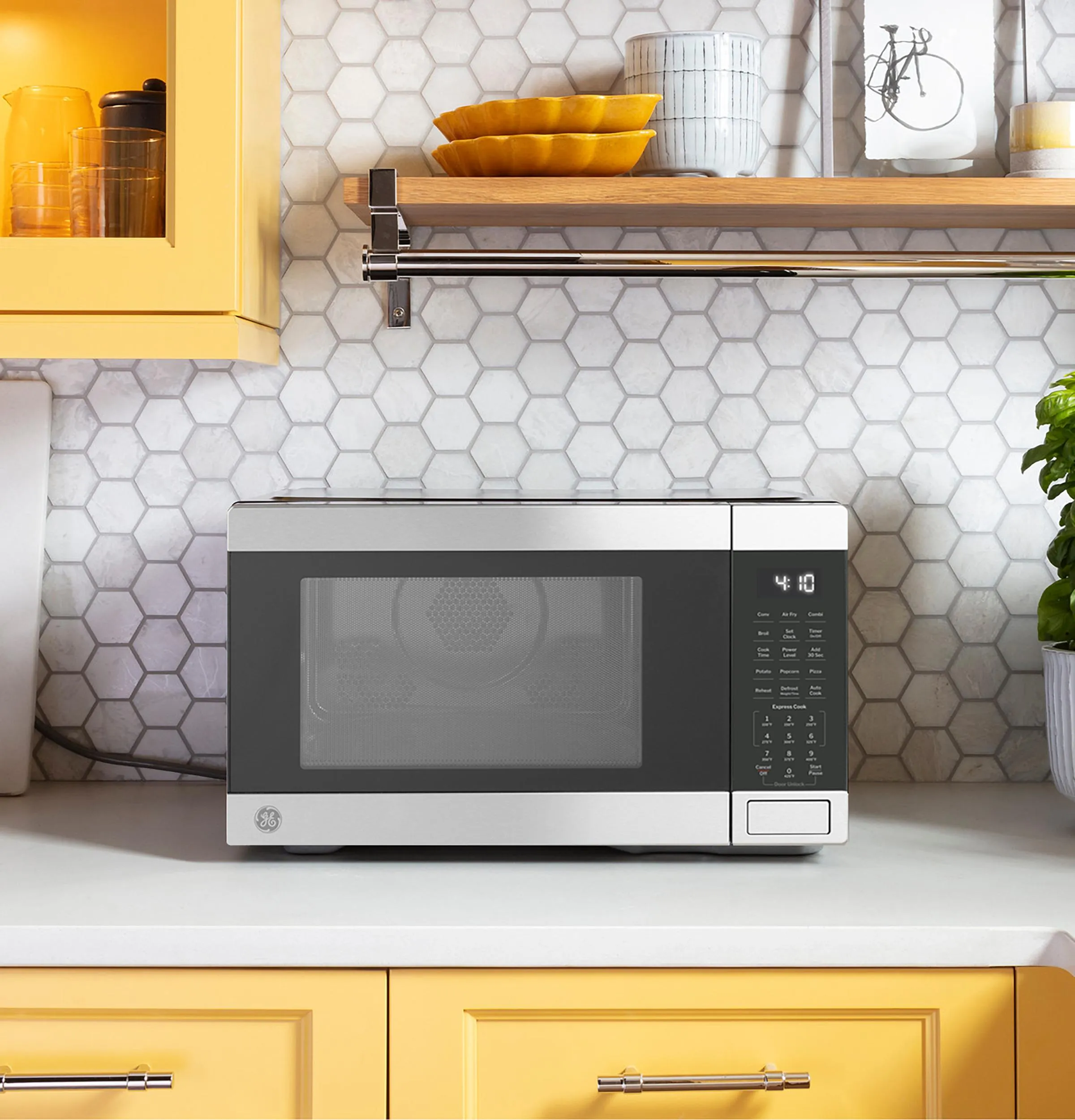 Ge Appliances GCST10A1WSS Ge? 1.0 Cu. Ft. Capacity Countertop Convection Microwave Oven With Air Fry