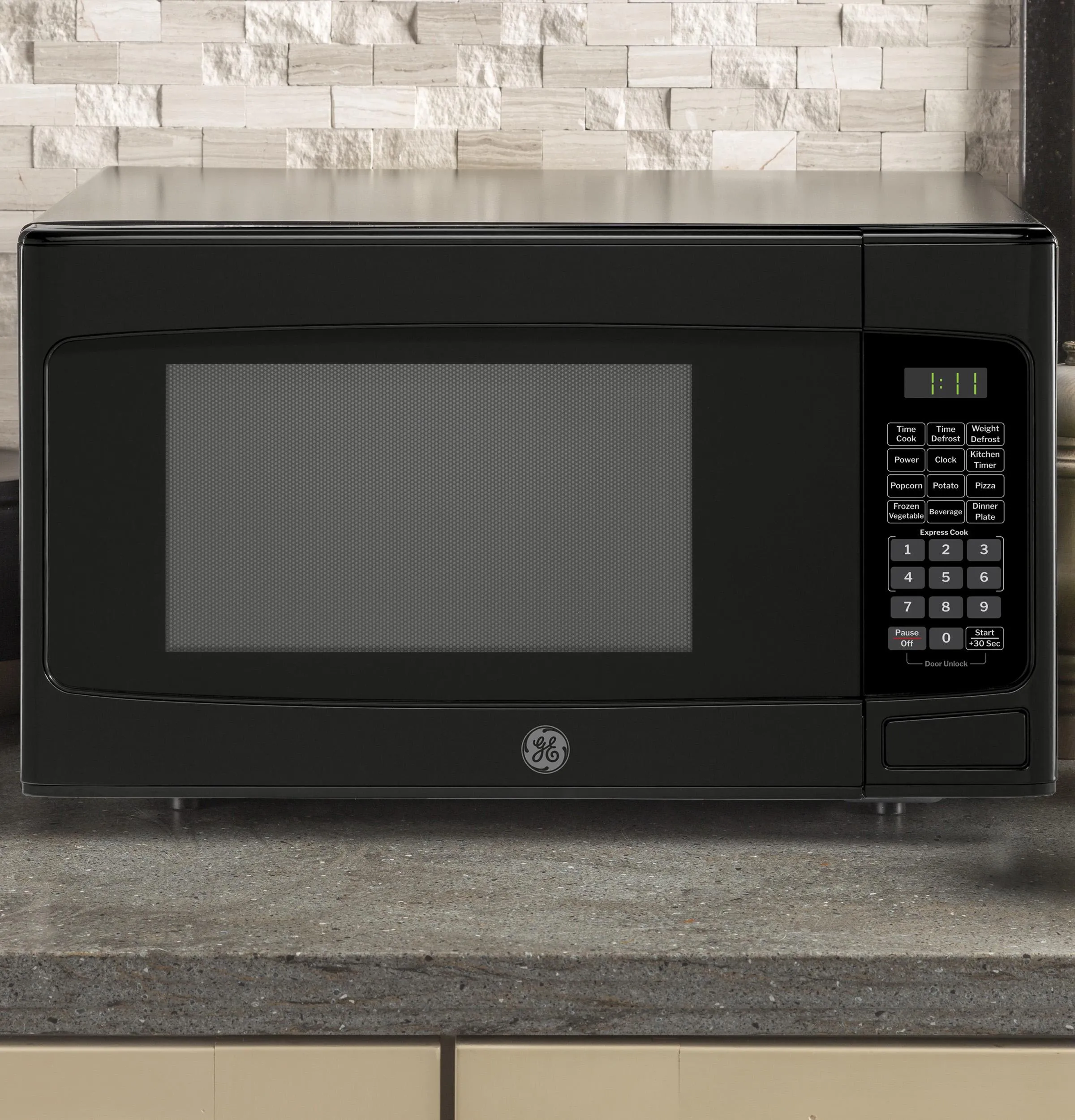 Ge Appliances GCST11N1WBB Ge? 1.1 Cu. Ft. Capacity Countertop Microwave Oven