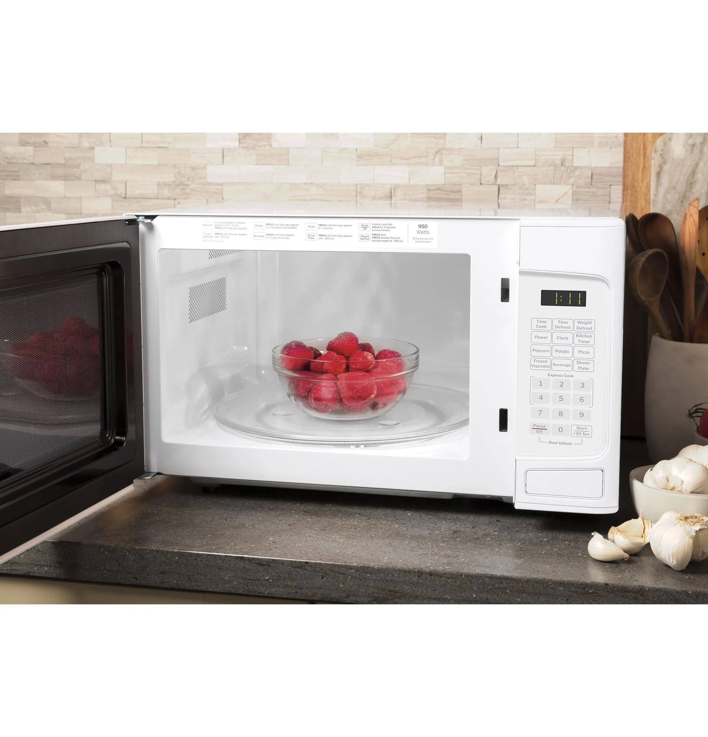 Ge Appliances GCST11N1WWW Ge? 1.1 Cu. Ft. Capacity Countertop Microwave Oven