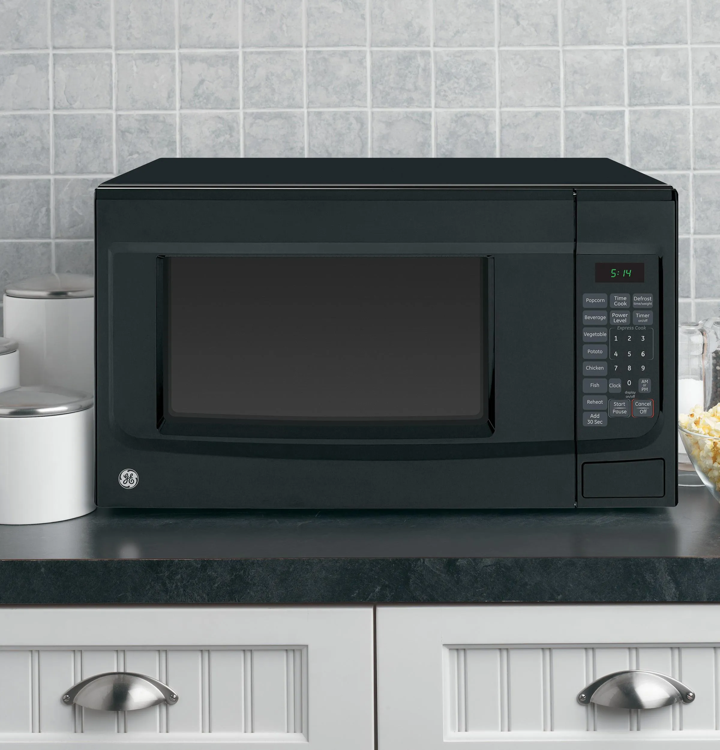Ge Appliances GCST14S1WBB Ge? 1.4 Cu. Ft. Countertop Microwave Oven
