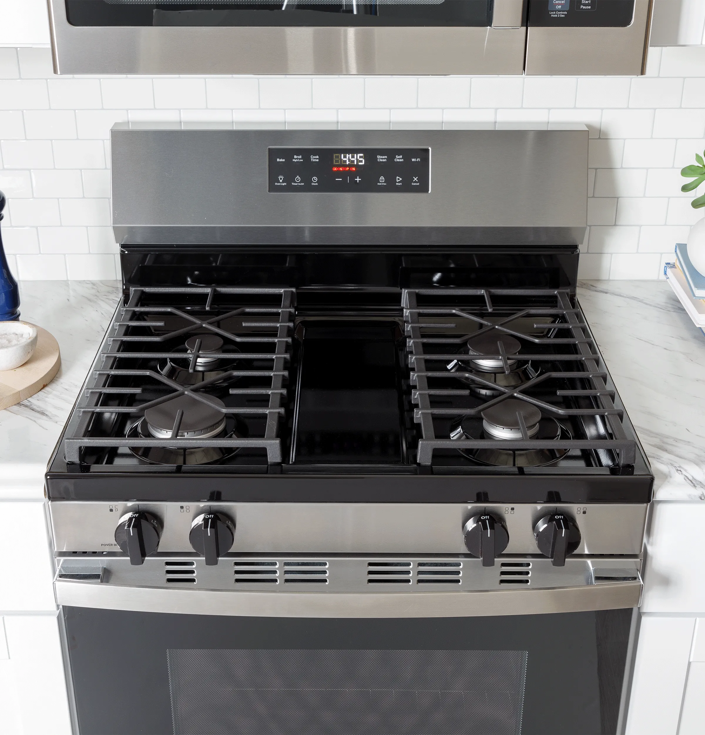 Ge Appliances GGF400PVWW Ge? 30" Free-Standing Gas Range