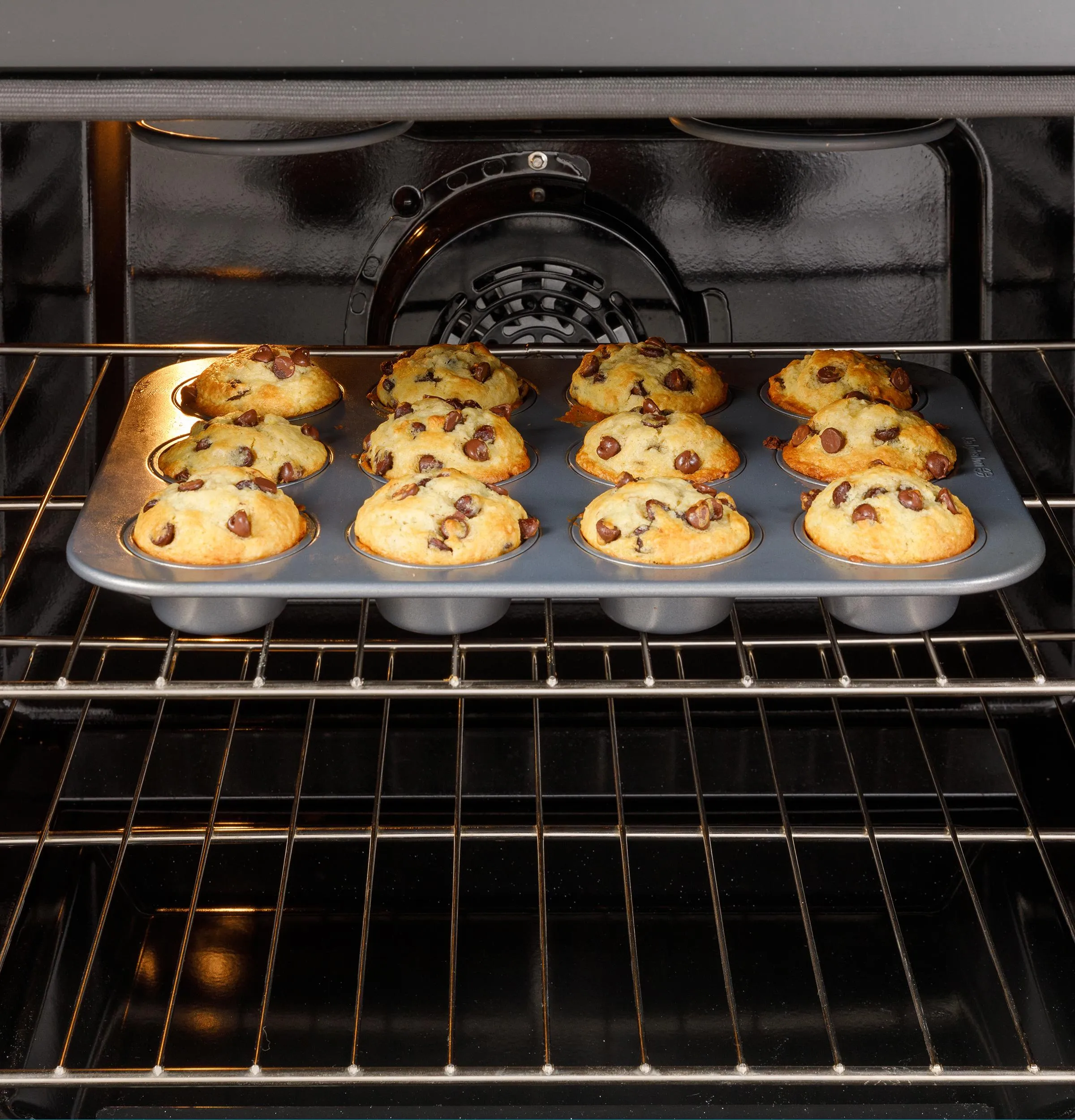 Ge Appliances GGS600AVFS Ge? 30" Slide-In Front-Control Convection Gas Range With No Preheat Air Fry And Easywash&#8482; Oven Tray