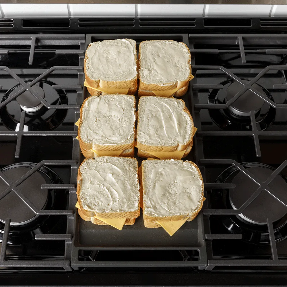 Ge Appliances GGS600AVFS Ge? 30" Slide-In Front-Control Convection Gas Range With No Preheat Air Fry And Easywash&#8482; Oven Tray