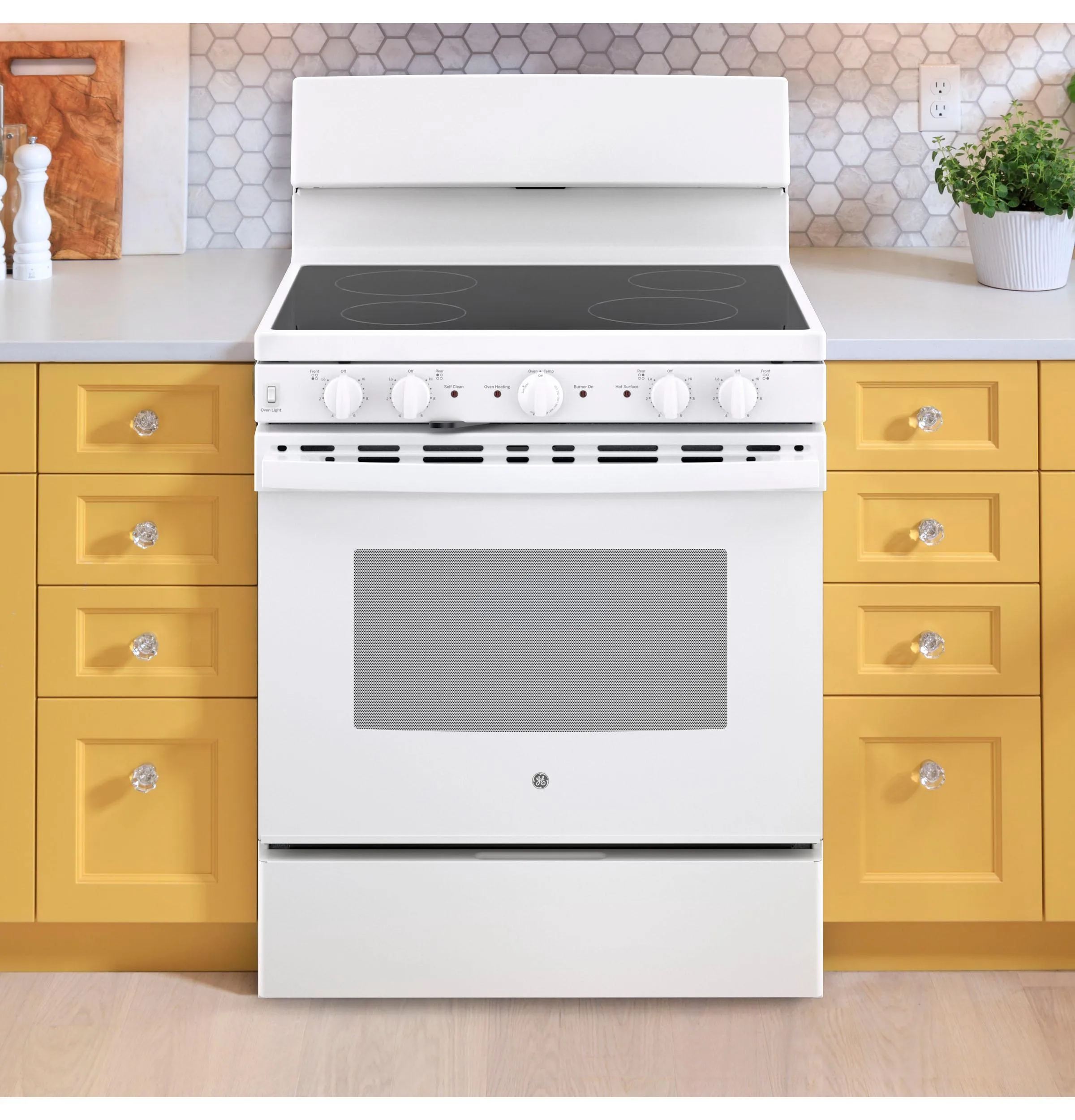 Ge Appliances JB480DYWW Ge? Energy Star? 30" Free-Standing Electric Radiant Smooth Cooktop Range