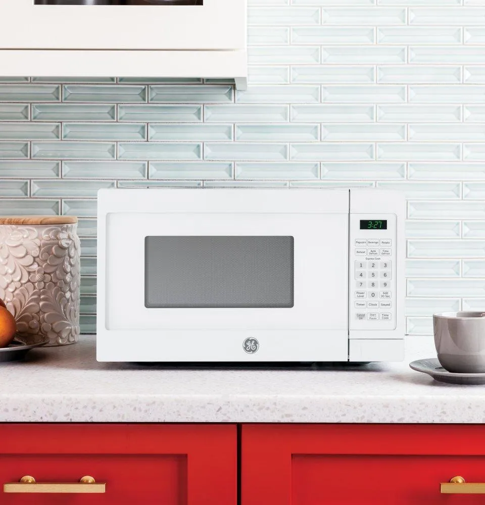Ge Appliances JEM3072DHWW Ge? 0.7 Cu. Ft. Capacity Countertop Microwave Oven
