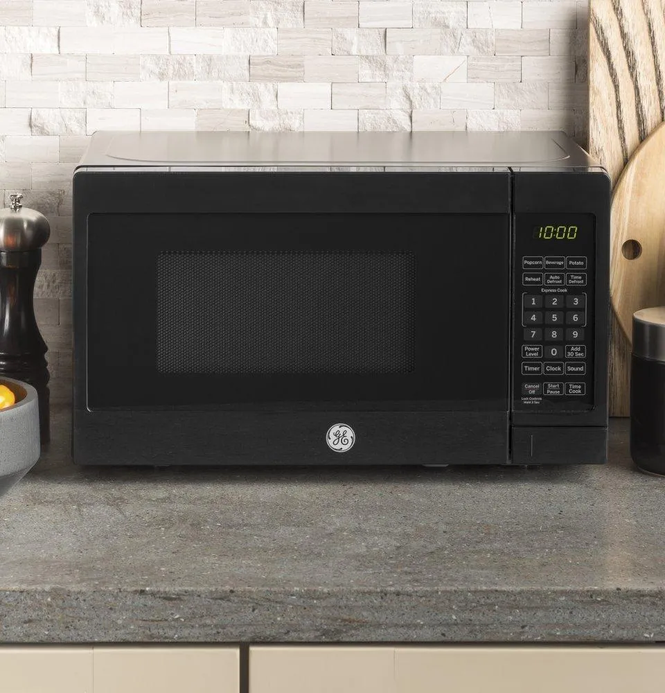 Ge Appliances JES1072DMBB Ge? 0.7 Cu. Ft. Capacity Countertop Microwave Oven