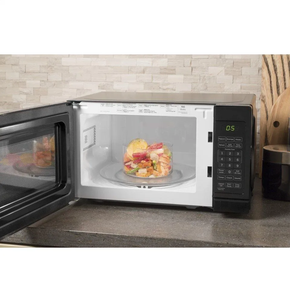 Ge Appliances JES1072DMBB Ge? 0.7 Cu. Ft. Capacity Countertop Microwave Oven