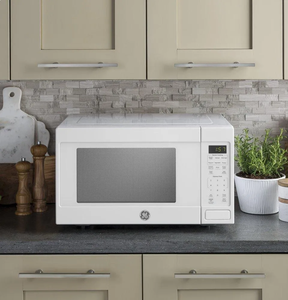 Ge Appliances JES1657DMWW Ge? 1.6 Cu. Ft. Countertop Microwave Oven